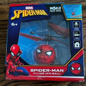 Spiderman-Man Flying UFO Ball ~ Brand New